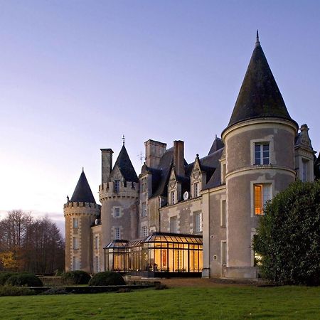 Chateau Golf Des Sept Tours Courcelles-de-Touraine Exterior photo